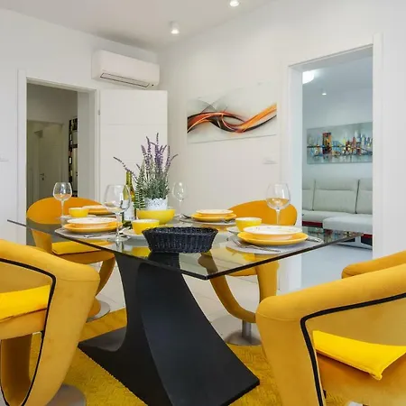 Apartamento And Luxury 4 Stars *
